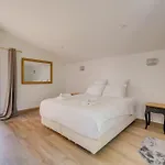 別荘 La Reserve Du Chateau De Roques ピュイスガン