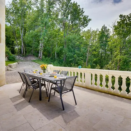 Holiday home La Reserve Du Chateau De Roques *