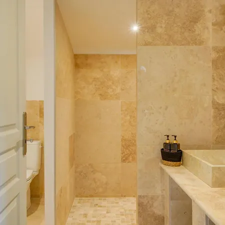 Tatil Evi La Reserve Du Chateau De Roques *