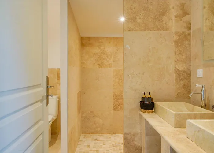 Prázdninový dům La Reserve Du Chateau De Roques *